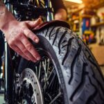 Guide ultime pour choisir les pneus moto avec une adhérence optimale
