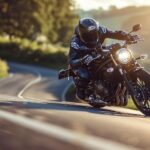 Devenez un pro de la moto : Les astuces de pilotage pour améliorer votre conduite